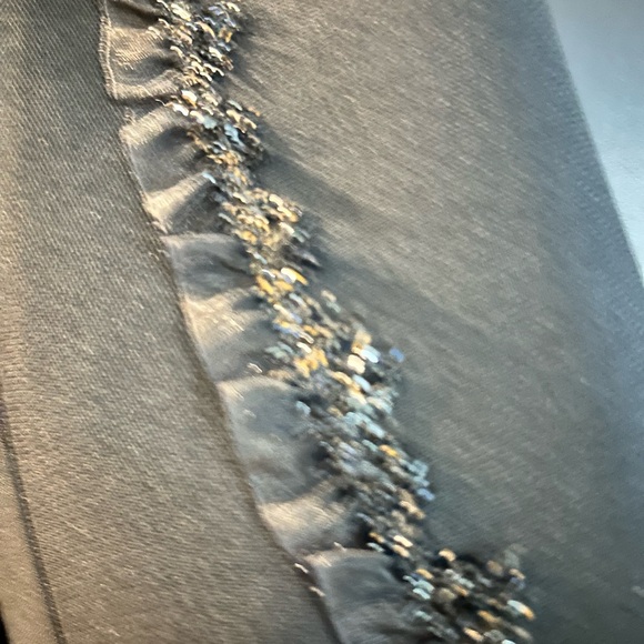 Black suit by Tahari size 8 - Picture 3 of 7